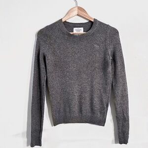 Abercrombie & Fitch Knit Sweater Grey Like New